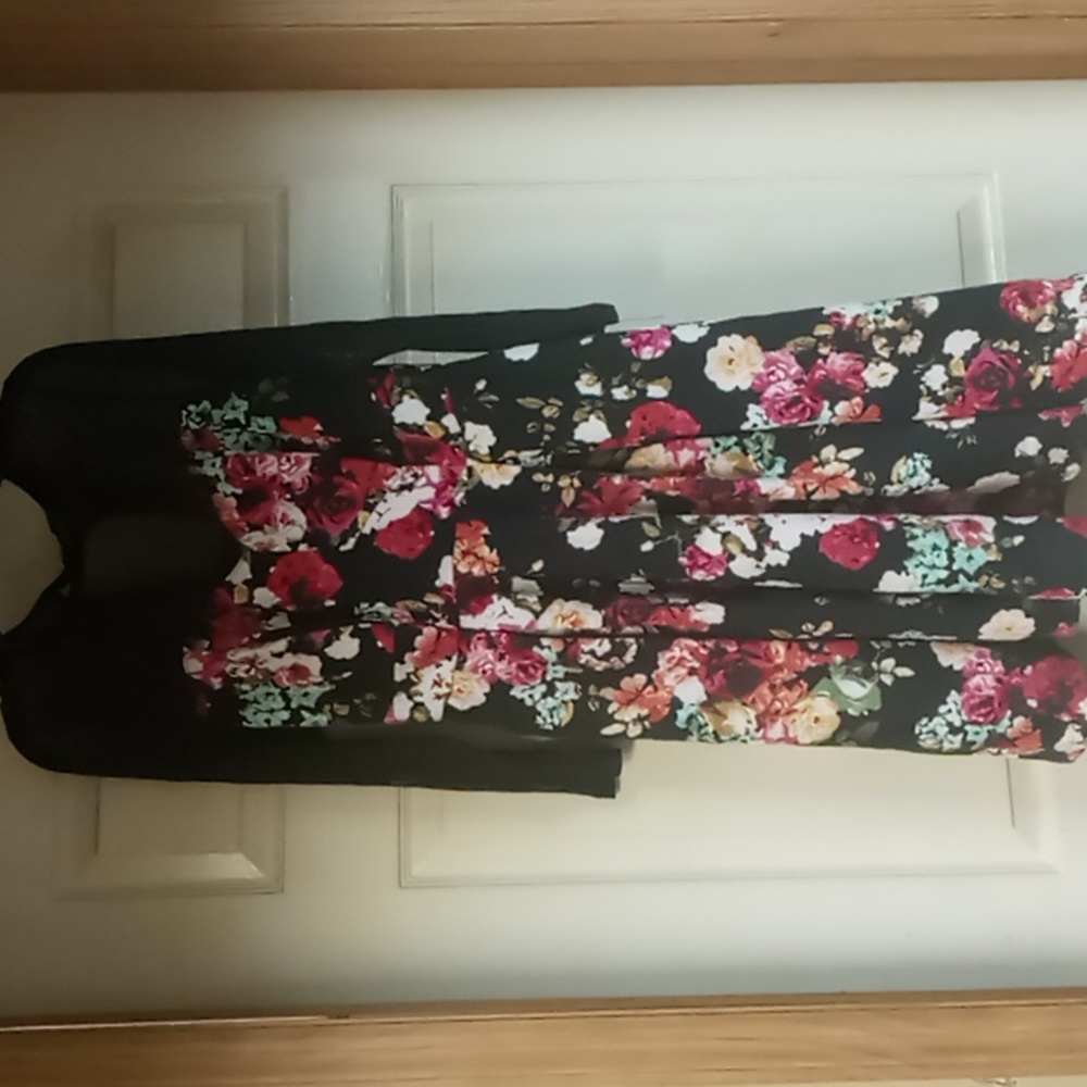 Torrid floral dress size 00 or 10